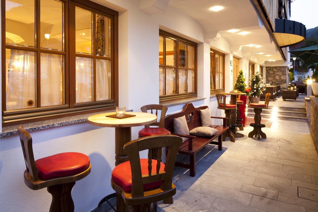 Hotel Christian Corvara Buitenkant foto