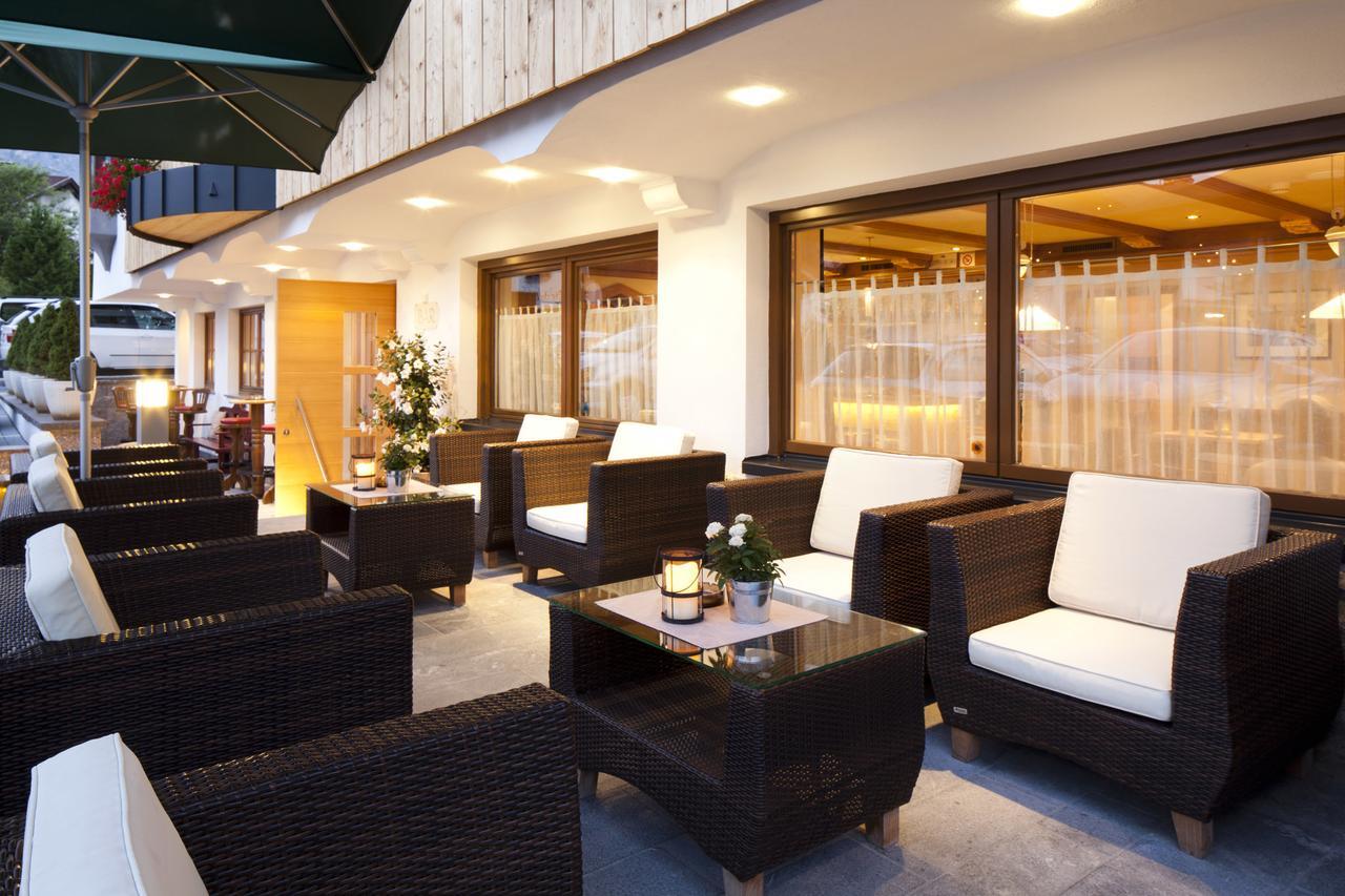 Hotel Christian Corvara Buitenkant foto