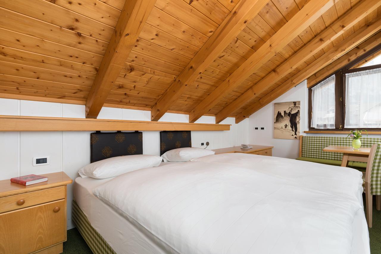 Hotel Christian Corvara Buitenkant foto