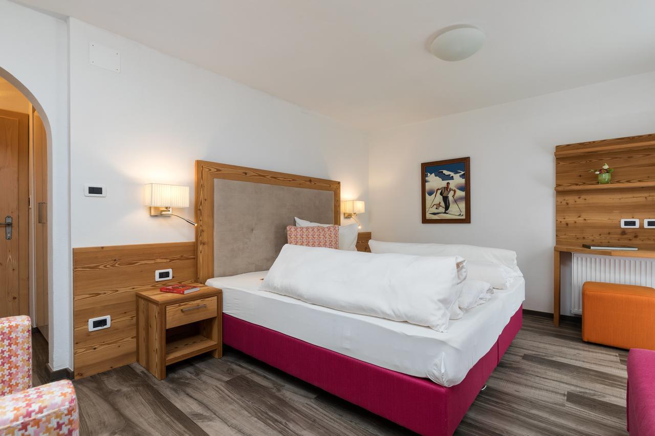 Hotel Christian Corvara Buitenkant foto